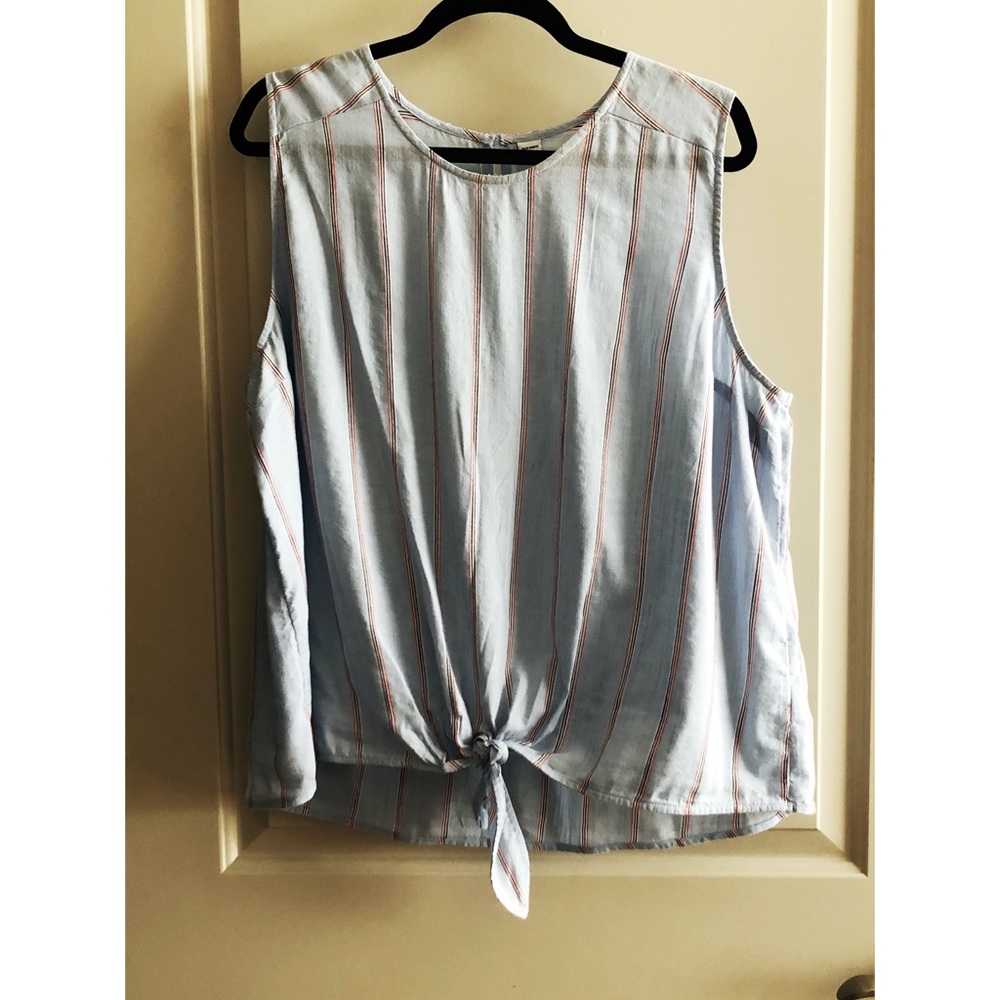 Stripe tie front top